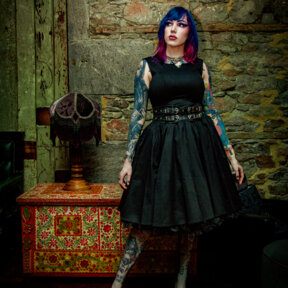 Bleeding Heart Sleeveless Skater Dress (Black)