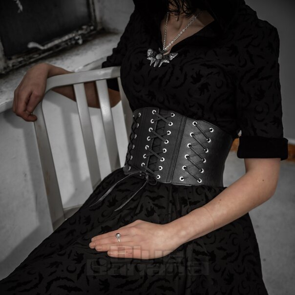 Vestido midi Tara de Halloween Banned (negro) | Blue Banana