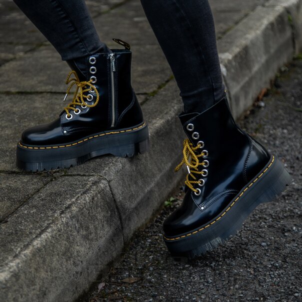 Botas Dr Martens Jadon Max Buttero - Negra