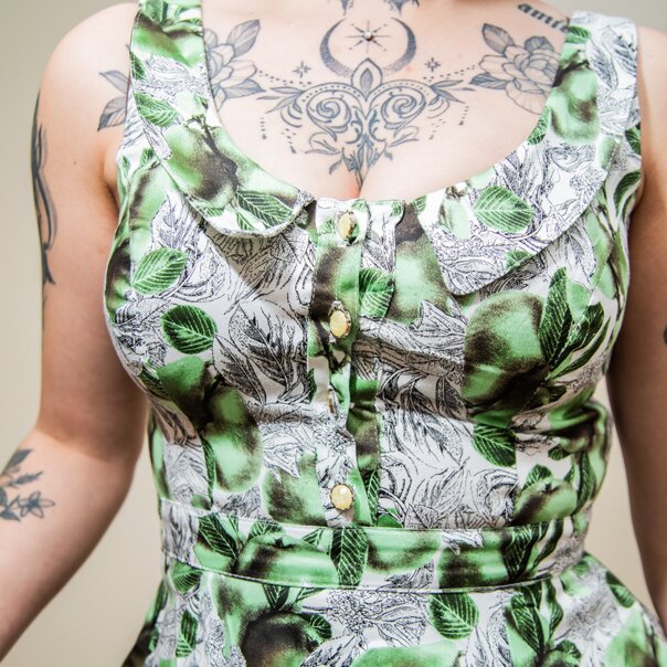 Hearts & Roses Isabella Pear Dress (Green/White) | Alternative Fashion, Goth Clothing
