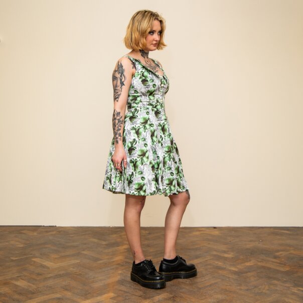 Hearts & Roses Isabella Pear Dress (Green/White) | Alternative Fashion, Goth Clothing