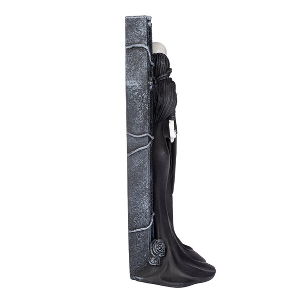 Nemesis Now Eternal Promise Figurine (Black) | Blue Banana