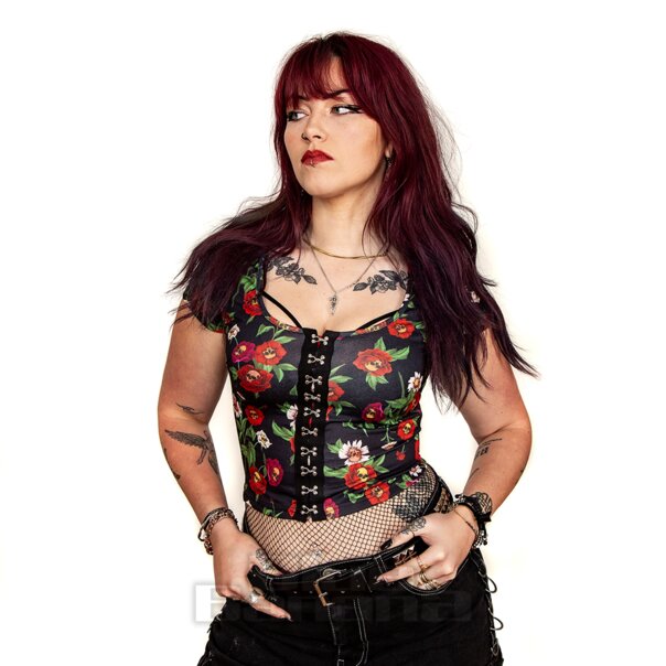 Jawbreaker Flower Skull Top (Black) | Blue Banana