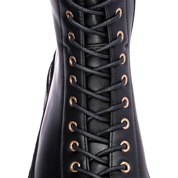 Bleeding Heart 15-Eye Boots (Black) | Alternative Footwear