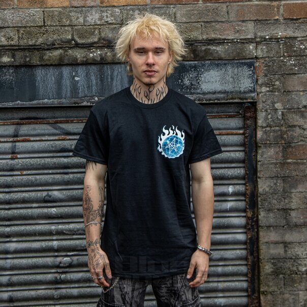 T-Shirt Officiel Bring Me The Horizon Blue Flame Globe (Noir) | Produits dérivés du groupe FR