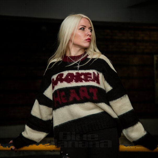 Suéter trágico The Ragged Priest (negro/blanco) | Blue Banana