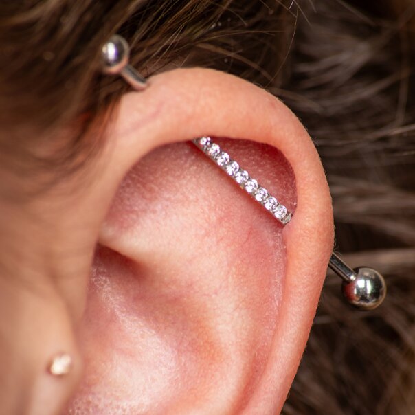 Barra industriale in acciaio chirurgico Blue Banana con cristalli (argento) | Gioielli per piercing