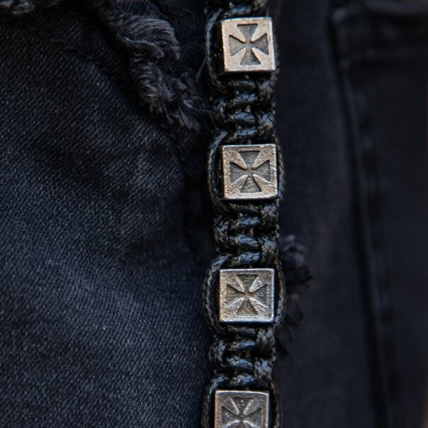 Llavero con cordón cruzado de plátano azul (negro) | Accesorios alternativos