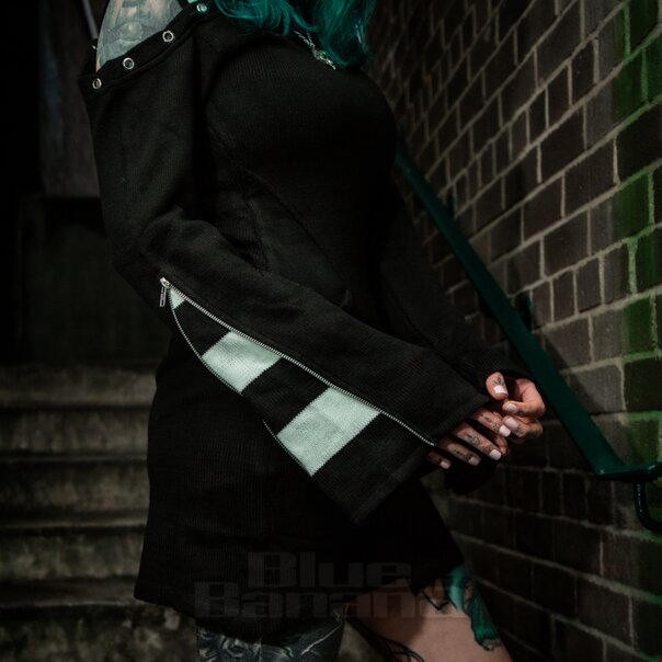 Heartless Vonda Top (Black/White) | Blue Banana