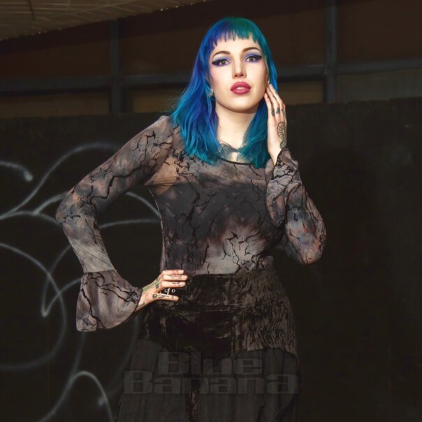 Banned Valkyrie Top (Black/Blue) | Blue Banana