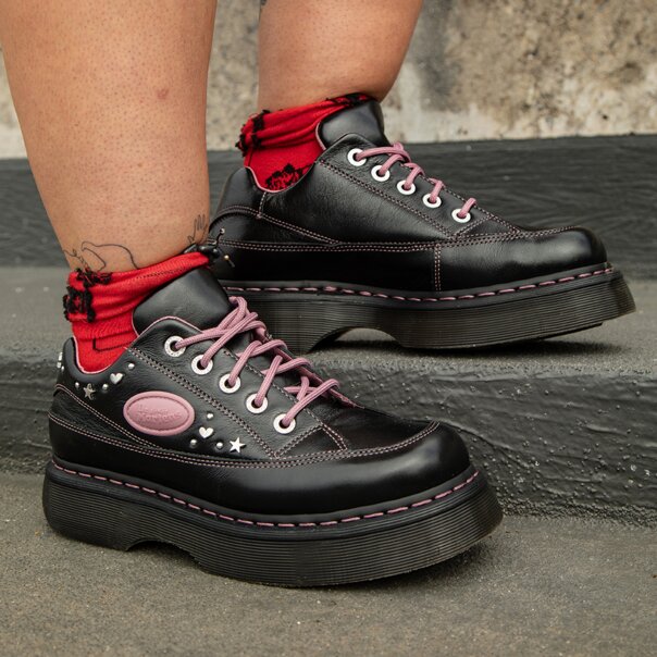 Dr Martens Buzz 5I Milled Gloss Shoe (Black) | Alternative Shoes