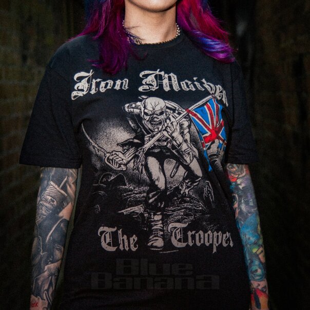 Offizielles Iron Maiden Sketch Trooper T Shirt (Schwarz) | Band-Merchandise DE