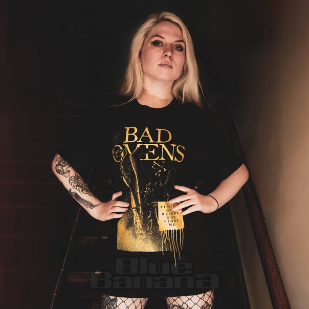 Official Weihwasser Faer Schlechte Omen T-Shirt (Schwarz) | Band-Merchandise DE