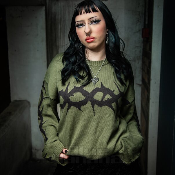 Der zerlumpte Priester-Kronenpullover (Grün) | Blaue Banane