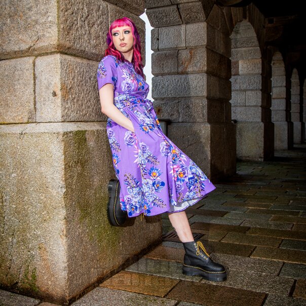 Bleeding Heart Blumen Swing-Kleid (Lila) | Blue Banana