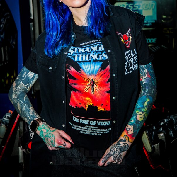 Stranger Things Rise Of Vecna ​​Poster T-Shirt (Schwarz) | Blue Banana