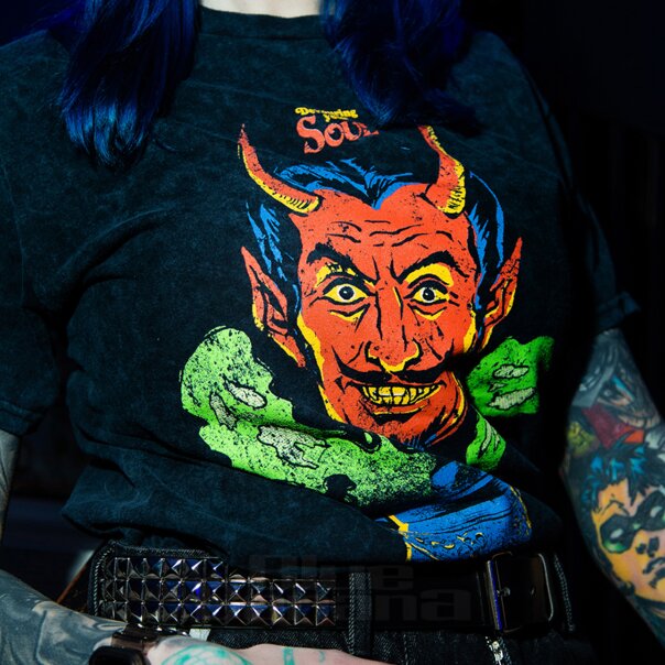 Blue Banana Teufelsgesicht T-Shirt (Schwarz)