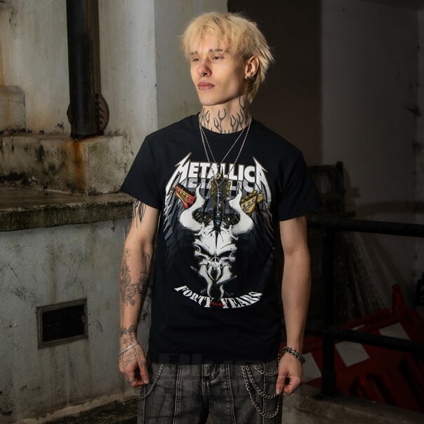 Official Metallica 40th Anniversary T Shirt (Black) | Official Band Merchandise UK