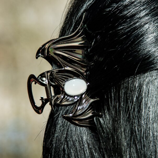 Bat & Stone Hair Clip (Black) | Blue Banana