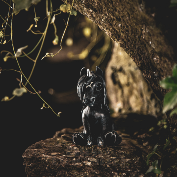 Nemesis Jetzt Kultikorn Okkult Cutie Figurine | Gothische Ornamente