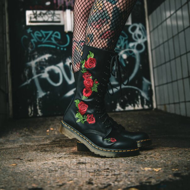 Dr Martens 1914 Vonda Boots (Black/Red)