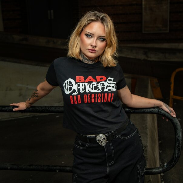 Camiseta corta Bad Omens Dagger & Skull (Negra) | Camisetas cortas de grupos musicales