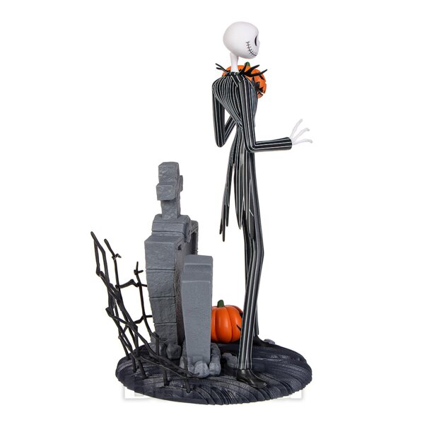 Official Nightmare Before Christmas Jack Skellington Ornament (18 CM)