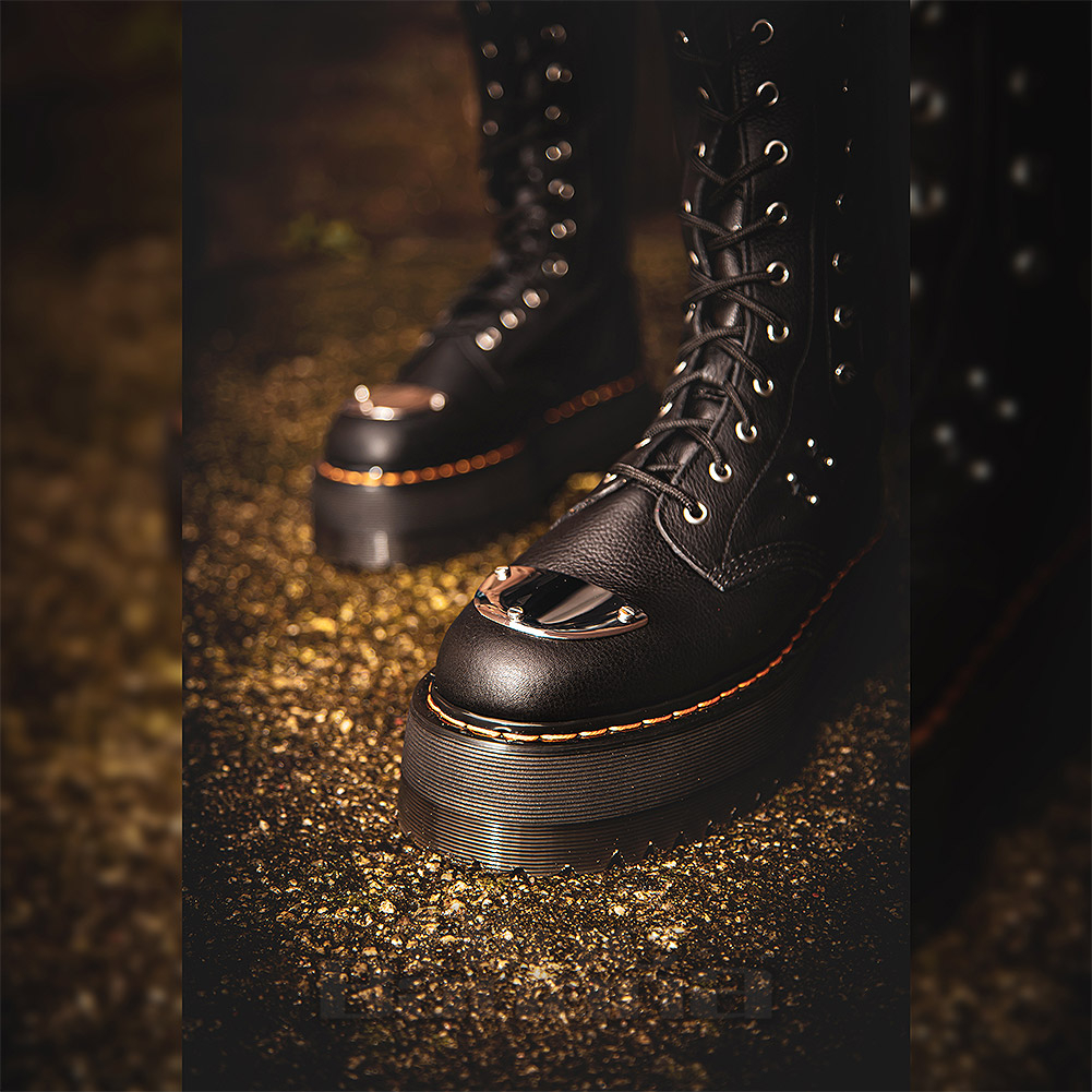 【DR MARTENS】28 アイ XTRM マックス バージニアニーハイブーツ DR MARTENS】28 アイ XTRM マックス バージニアニーハイブーツ