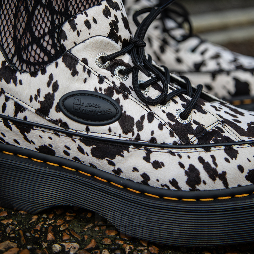 Dr Martens Buzz 5 Eye Dalmatian Shoe (Black & Cream) | Dr Martens