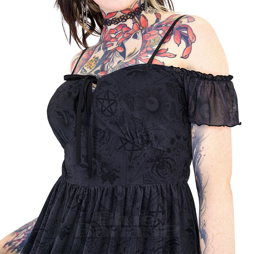 アンティークブルーベア Jawbreaker Tarot Cold-Shoulder Midi Dress (Black) | Blue Banana