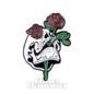 Blue Banana Calavera Y Rosas Pin Insignia (Blanco) | Blue Banana